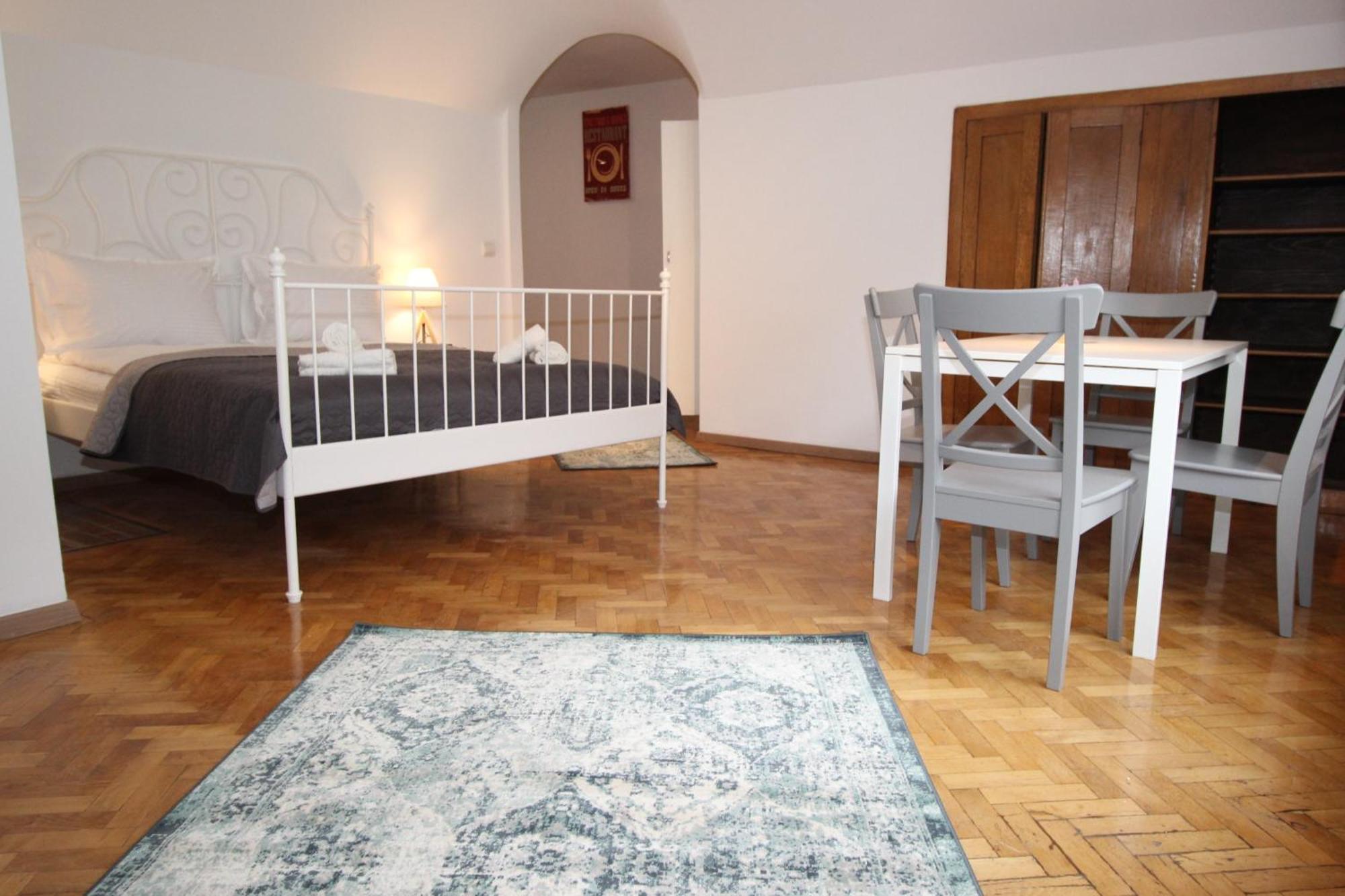 92 Residence Brassó Szoba fotó