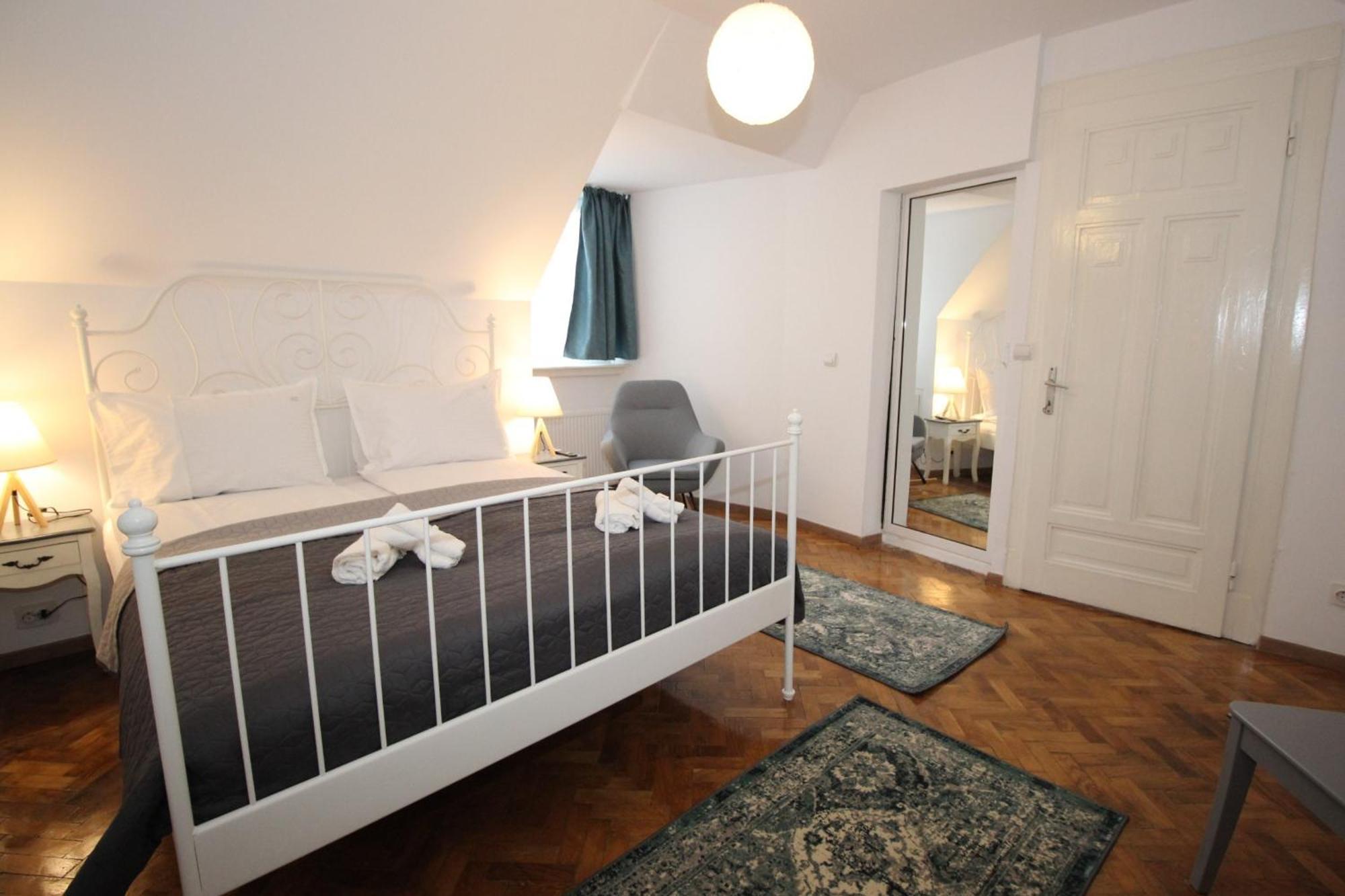 92 Residence Brassó Szoba fotó
